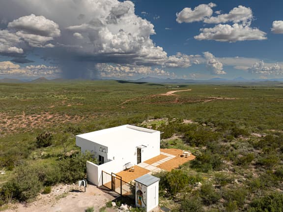 ISLE of SKYe  A Desert Modern Casita, Amazing Views 360°